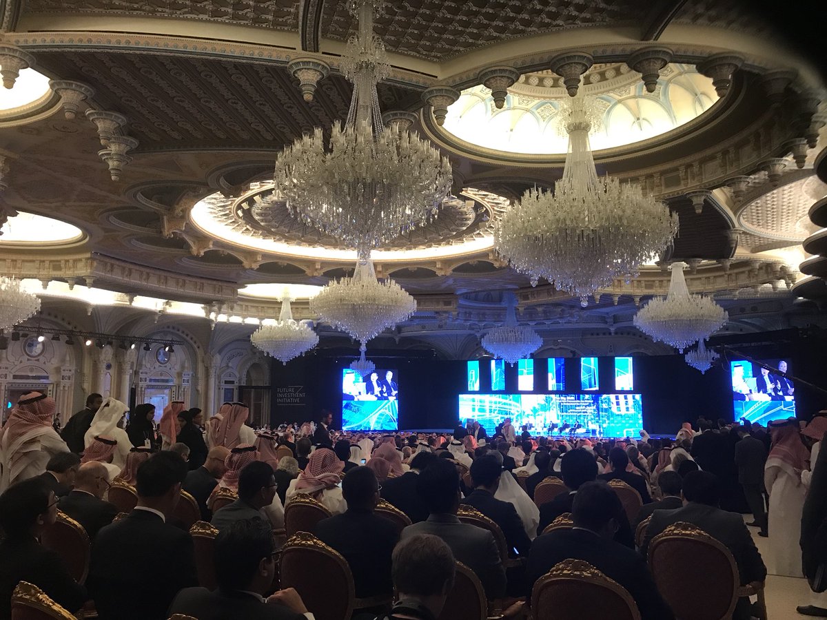 Badermasaker's tweet photo. الرياض تشهد انطلاقة #مبادرة_مستقبل_الاستثمار؛ خطوة نحو تحويل المملكة العربية السعودية إلى قوة استثمارية دولية.
#FII2017 https://t.co/MaX8NOSY6l