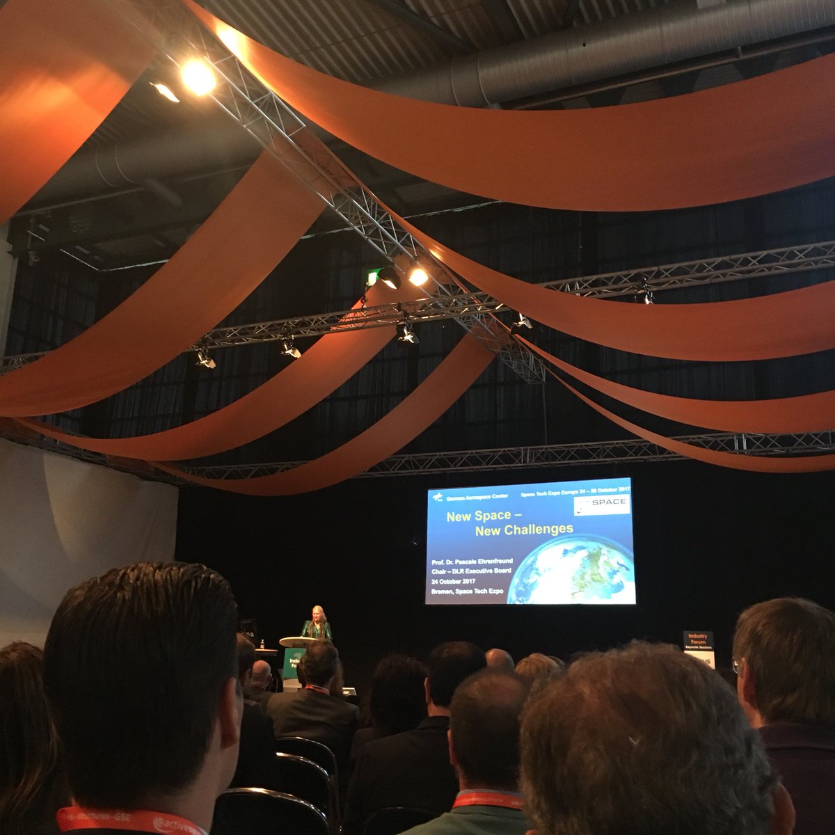 ShootCapsule's tweet photo. Prof. Dr. Pascale Ehrenfreund: New space - New challenges #SpaceTechExpoEu #DLR @DLR_de https://t.co/rZwtGQGNQn