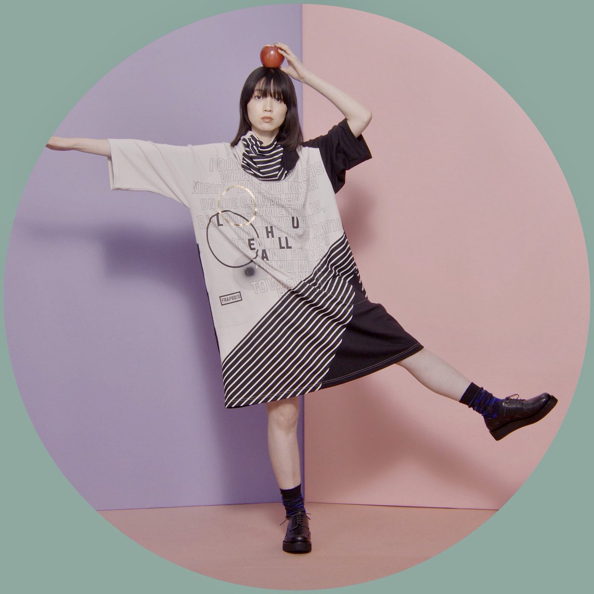 sasakiharuki's tweet photo. 2018 S/S  FRAPBOIS 
「NIGHT ON THE GALACTIC RAILROAD」
宮沢賢治 「銀河鉄道の夜」をイメージしたコレクションです。

明日より展示会。週末より受注会です。 https://t.co/cEGRwLaCD2