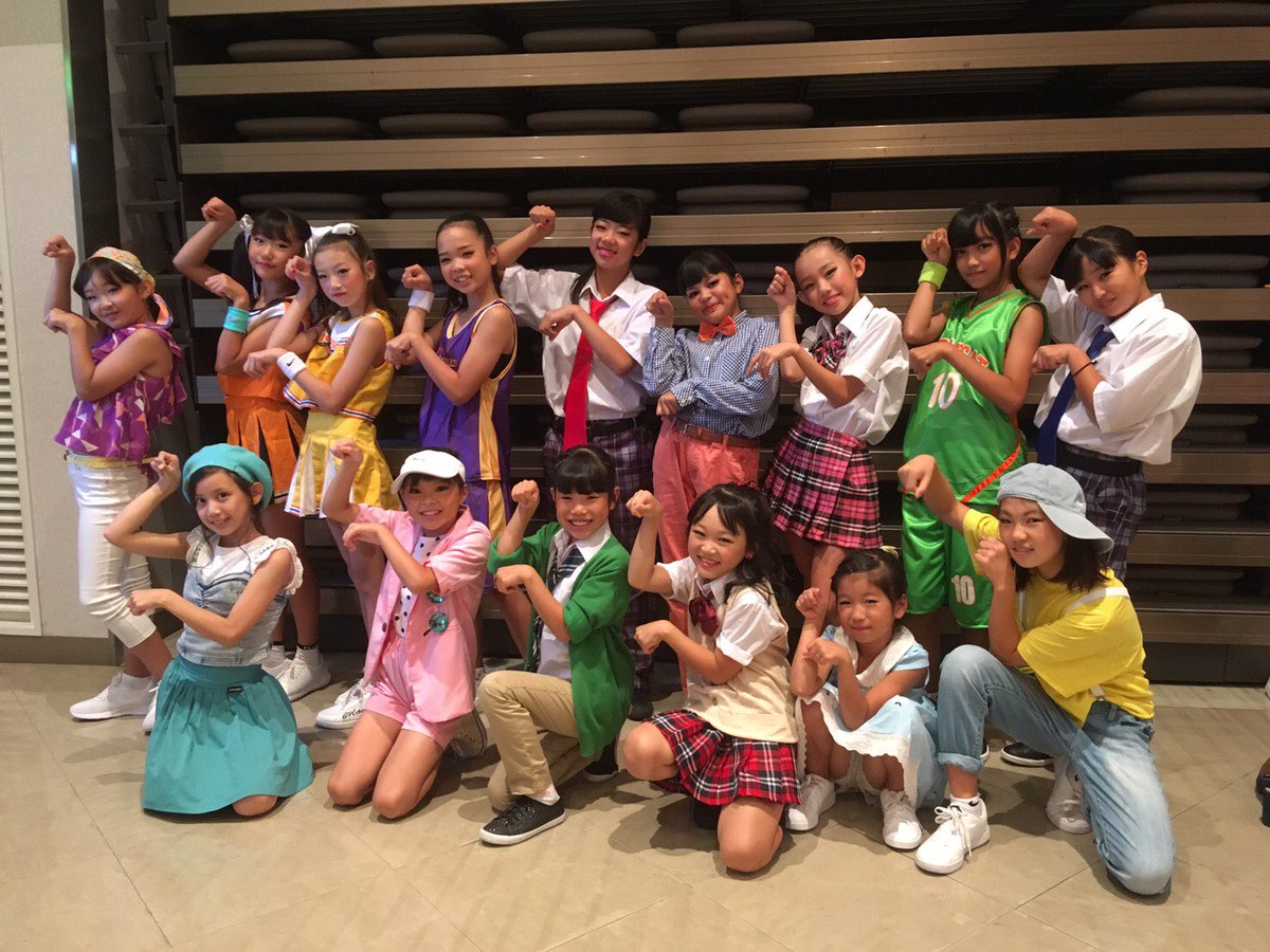 d_s_radiance's tweet photo. 5SENSES②
【Number】HIPHOPJAZZ Jr
【choreographer】MEGUMU
@MEGUMU_TECNI
#dancestuioRADIANCE
#5SENSES
#TRAPCAT
#10/9 https://t.co/xxmDPV8w3q