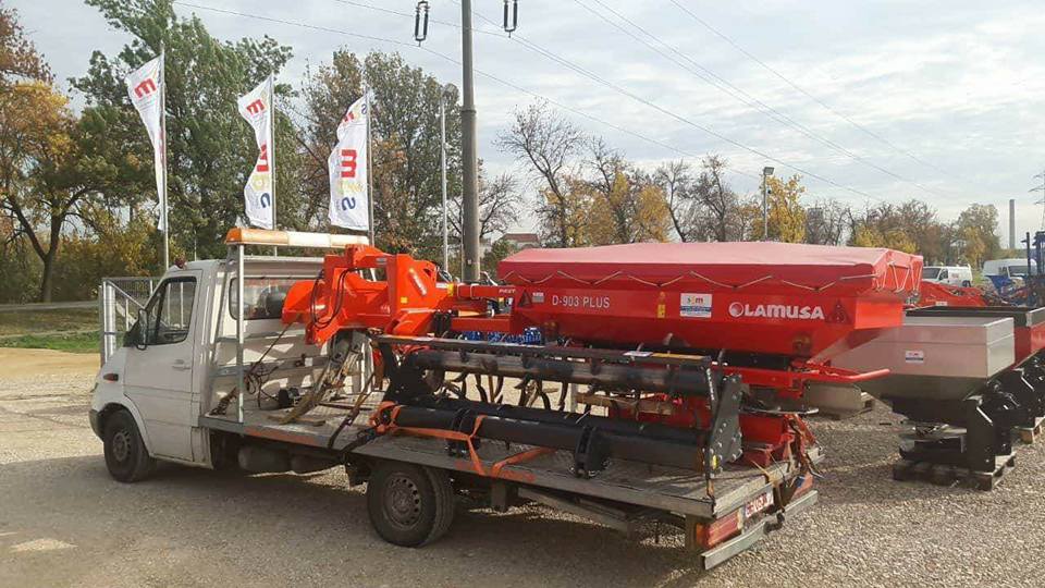 Lamusa_Agro's tweet photo. D-903 PLUS en #Rumanía (#SmartAgroMachines). https://t.co/C2oG6PSPxt