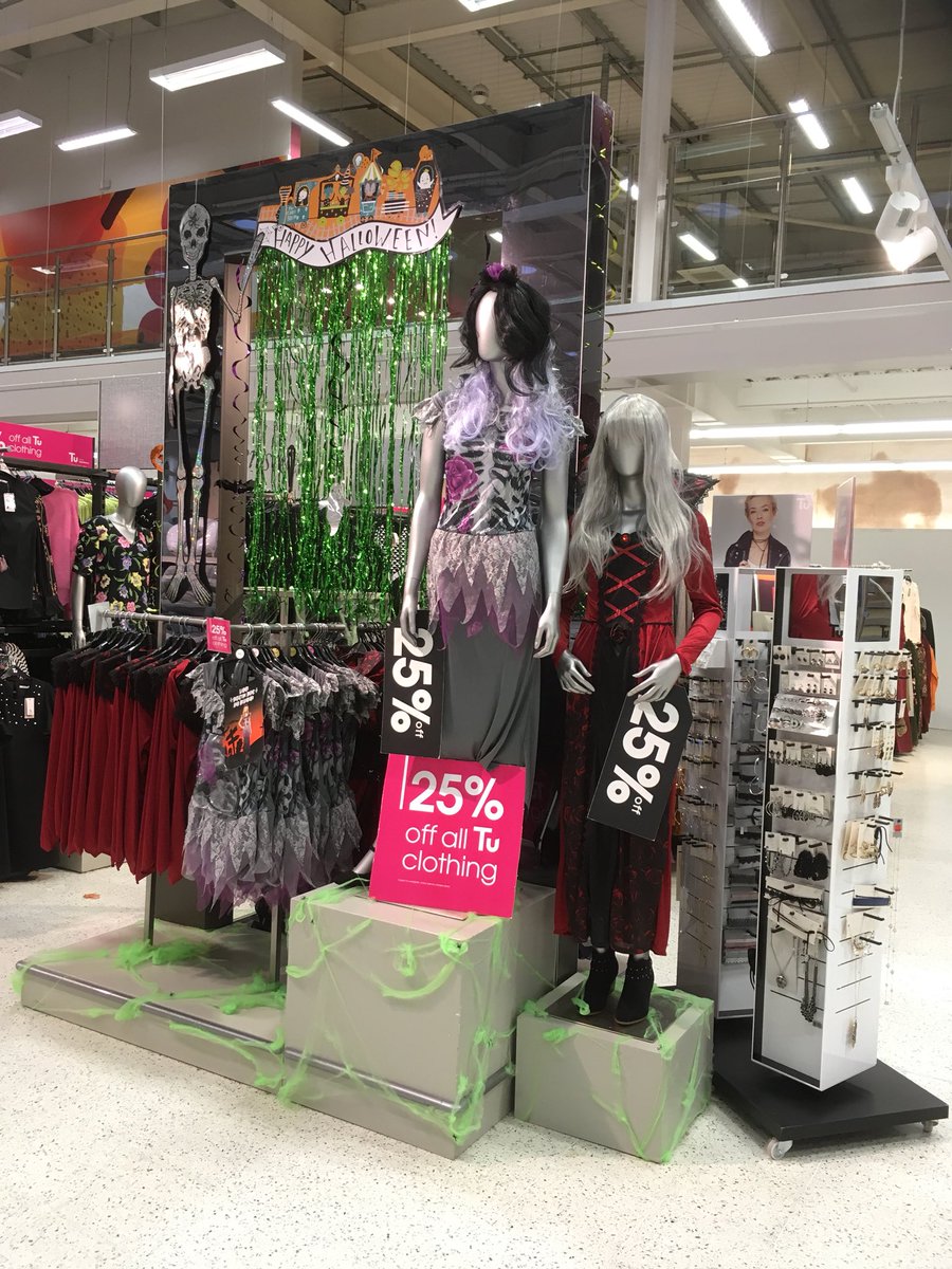 spaceanna16's tweet photo. 25% off all #Tu clothing at #Sainsburys in Heaton #Newcastle. Grab a #bargain and get ready to be #spooky this #Halloween https://t.co/QdRJf58Pwe