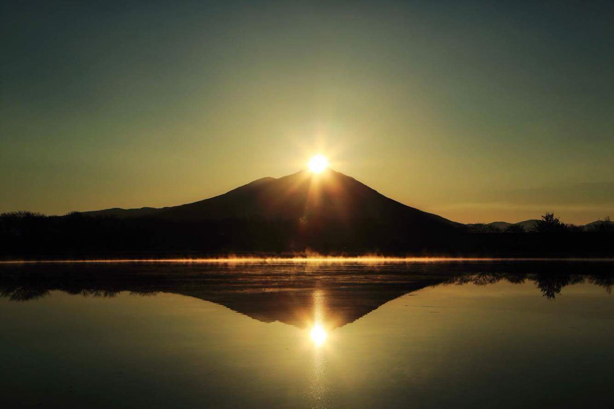 茨城県 A Twitter 年に2回の絶景 ダイヤモンド筑波 筑西市の母子島 はこじま 遊水地から見る 筑波山の山頂に朝日が昇る絶景 10 28 土 6時15分頃にご覧いただけます 5時からは 地域活性化プロジェクト ちっくタッグ がけんちん汁を無料配布 T Co