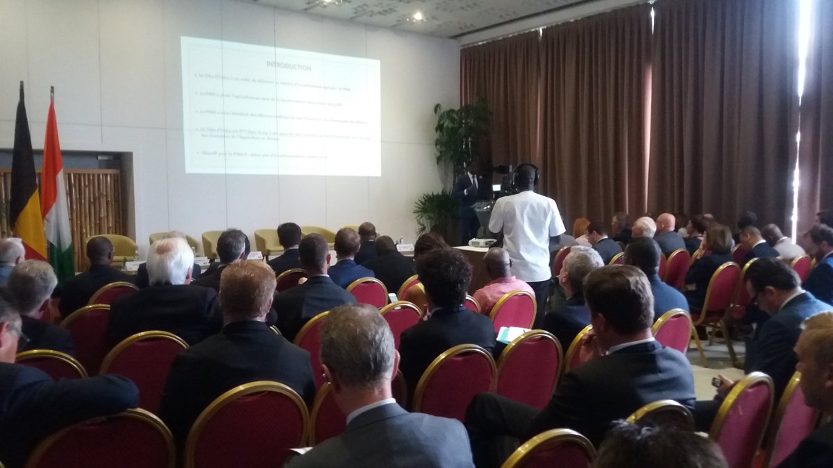 Awex_Afrique's tweet photo. @AWEX_Belgium @PDELCOMMINETTE Forum sectoriel organisé par l'AWEX dans le secteur Agricole et Agro-industriel #AWEX2017 #BEmissionCIV https://t.co/5SoCxJHmzE