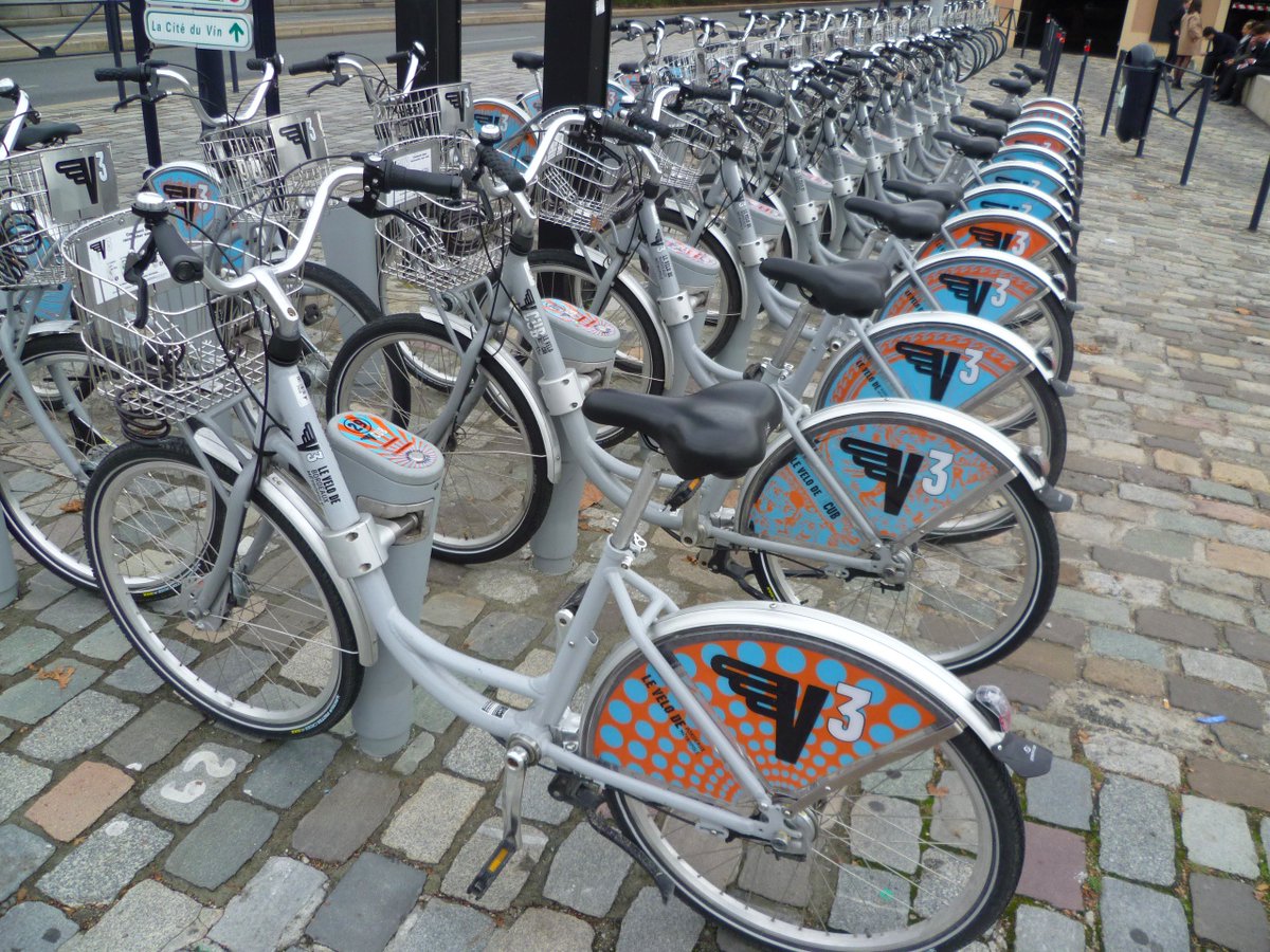 FFVelo_officiel's tweet photo. La @FFcyclotourisme est fière d'accompagner @BxMetro dans le développement du tourisme à vélo ! https://t.co/sf3EUlJG5D