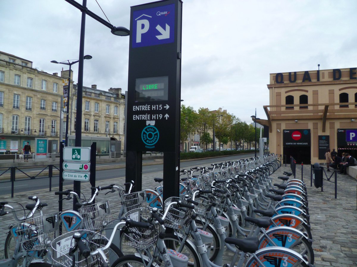 FFVelo_officiel's tweet photo. La @FFcyclotourisme est fière d'accompagner @BxMetro dans le développement du tourisme à vélo ! https://t.co/sf3EUlJG5D