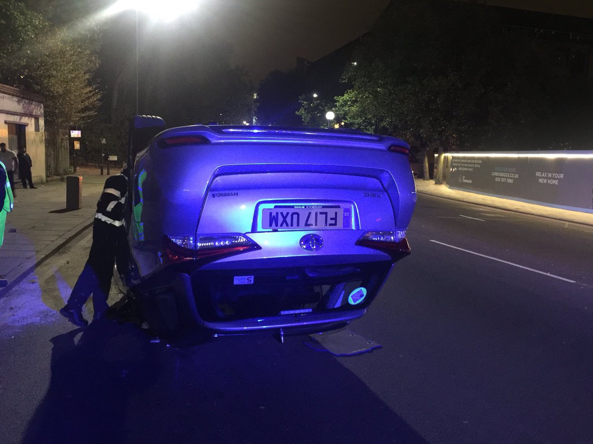 PaulDDDaughters's tweet photo. Good morning @TfLTPH As this is now becoming a normal occurrence is it possible to have your license checker upside down please 😂😂 https://t.co/5pz8oE5TjR
