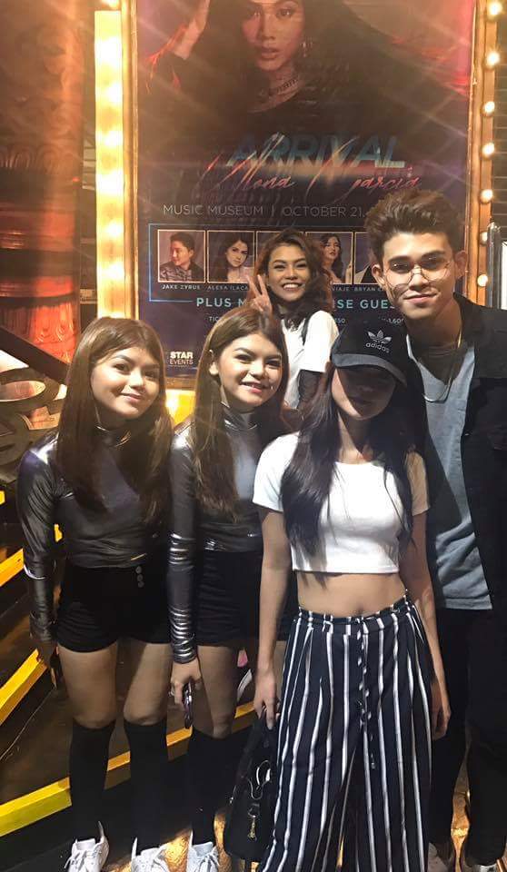SheiMOfficial's tweet photo. SheinaAndSheila
DuringYlonaConcert @MusicMuseum
#FrontAct
@ylonagarcia
with InigoAndMaris
:-) https://t.co/rapHtCnNTy