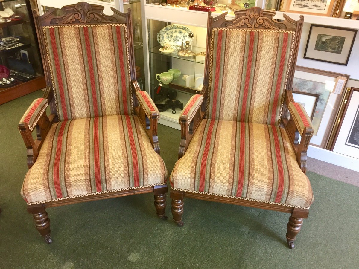 AntiquesFine's tweet photo. A pair of Edwardian armchairs available now at Antiques on High Oxford £385.00 https://t.co/02RSUDXdCU    #oxfordantiquescentre https://t.co/A8lnhNgsdm