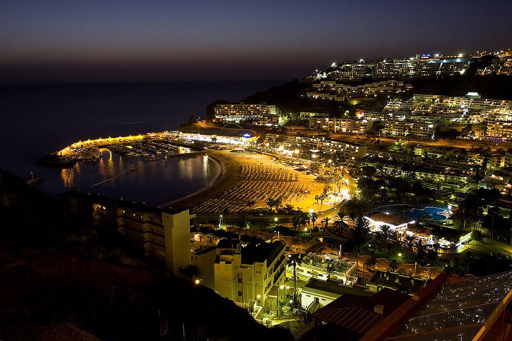 YHC_Solicitors's tweet photo. BREAKING: Many holidaymakers hit by #sickness whilst staying at the Servatur Puerto Azul Hotel, #GranCanaria. More: https://t.co/fYaNO9Lxr1 https://t.co/DuXuMokYmz