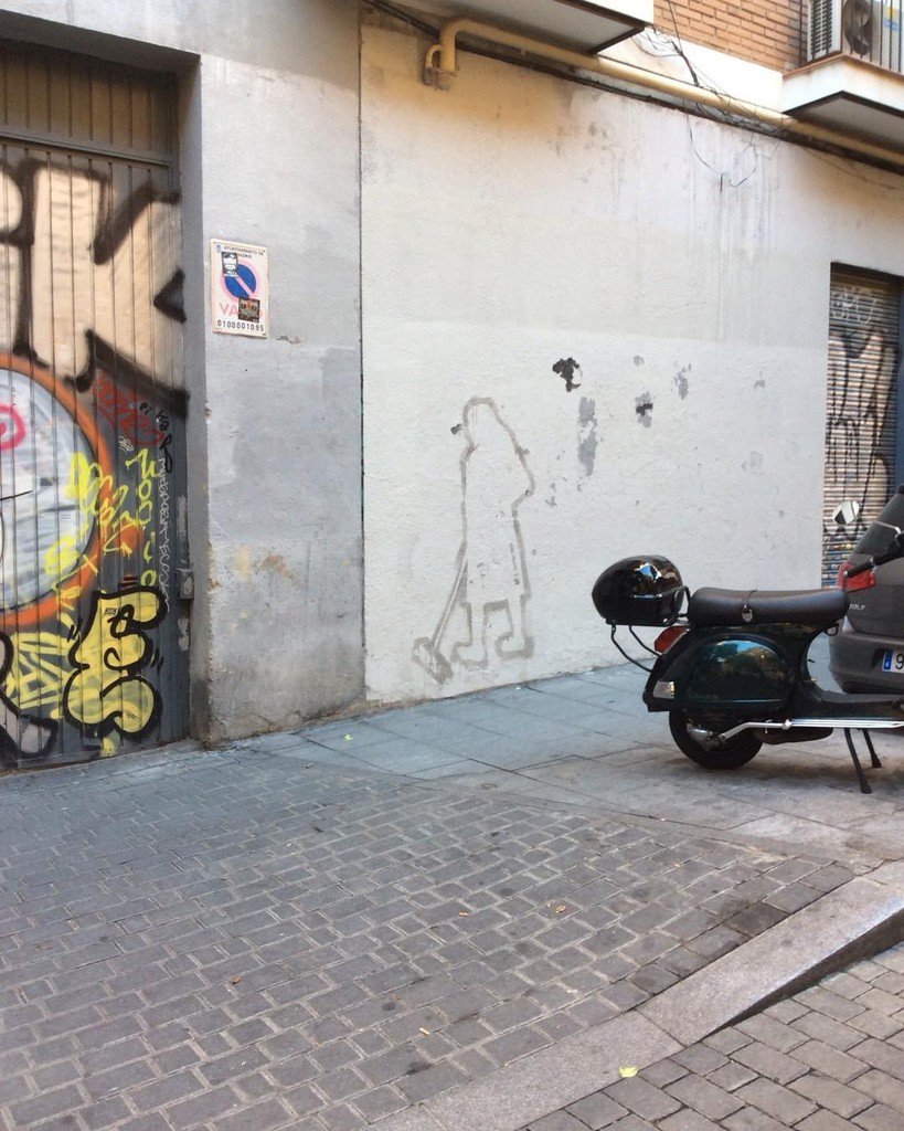 Laborolove's tweet photo. Calle Dr Fouquet 8 #invisible workers #negativespace @redesycalles @madridstreetartproject @madrid_street_art  @st… https://t.co/vKHXn8DsFF https://t.co/5ttdEFV1qE