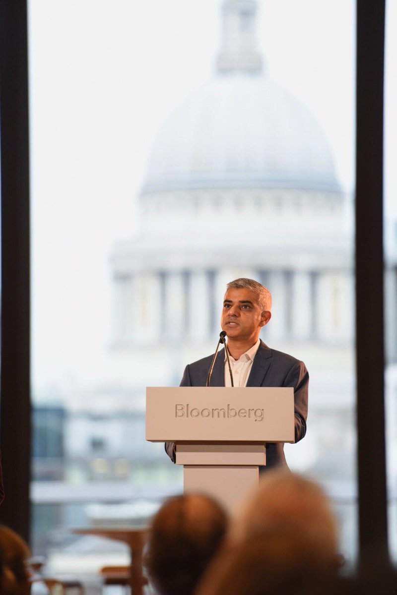 Great to open <a href="/Bloomberg/">Bloomberg</a>’s Europe HQ in London. Lord Norman Foster’s incredible design sets a new standard for sustainable office buildings