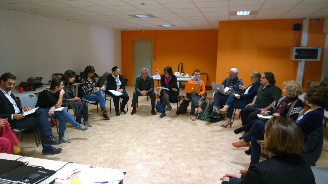Crealead-scop (@crealead_scop) on Twitter photo Atelier client public de ce matin, animé par <a href="/clara_piro/">Clara PIRO</a> et Jean-François Figarol : présentation de la démarche prospective - constitution d'un groupe de travail sur les outils de veille des marchés et de référencement - avec la participation de <a href="/copea_/">Copea</a> avec <a href="/CLacoentre/">MaptitAlfa</a> Atelier client public de ce matin, animé par <a href="/clara_piro/">Clara PIRO</a> et Jean-François Figarol : présentation de la démarche prospective - constitution d'un groupe de travail sur les outils de veille des marchés et de référencement - avec la participation de <a href="/copea_/">Copea</a> avec <a href="/CLacoentre/">MaptitAlfa</a>