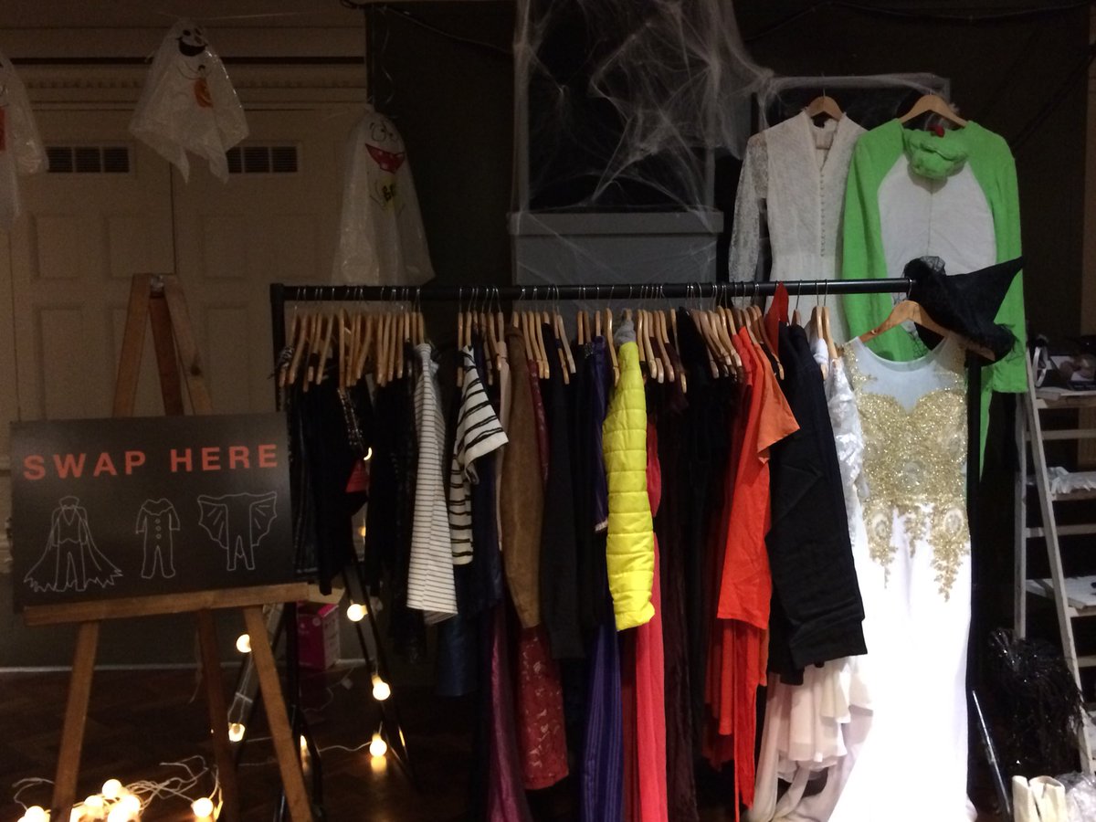 hubbubUK's tweet photo. Boo #students @LondonMetSU - swap or make a Halloween costume that wont spook the planet - we’re at #RocketBar until 4pm! #popup https://t.co/sq9Nand5F1