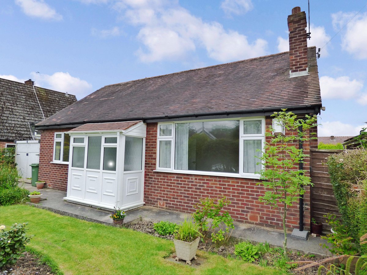 IanTongePS's tweet photo. RECENTLY EXCHANGED!
Congratulations to the vendors &amp; buyers of Willow Road in #HighLane. We wish you lots of luck in your new home. https://t.co/1TAt60CLd8