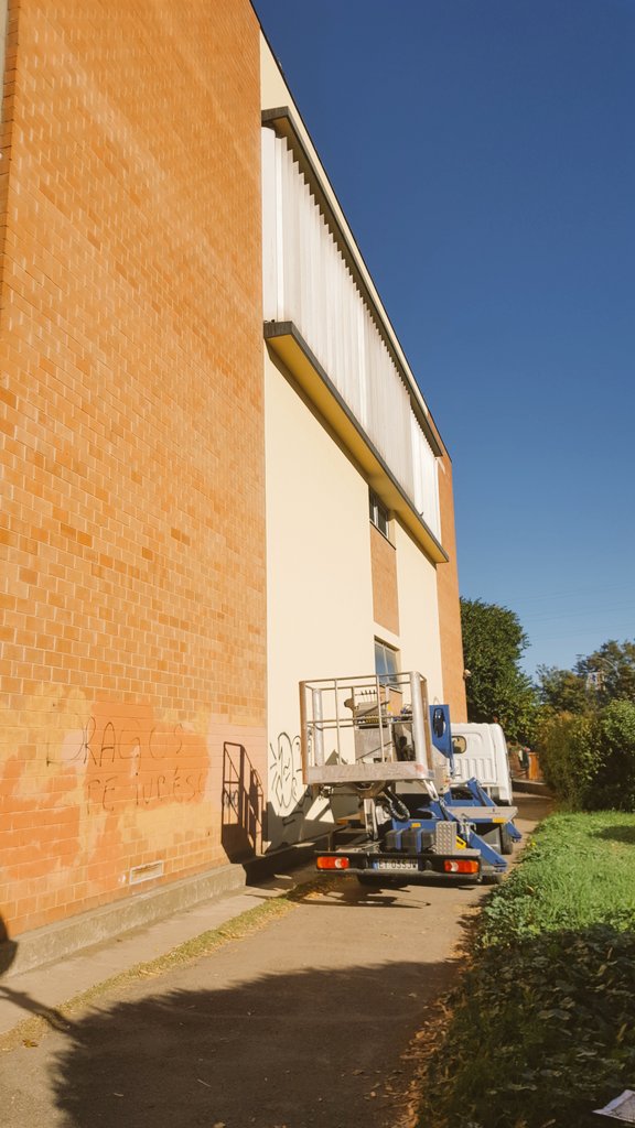 GramsciER's tweet photo. @cheap_festival  ready for #AGITATEVIproject ? #antoniogramsci #streetart #gramscimonument #bologna https://t.co/M8JGi1Bun8