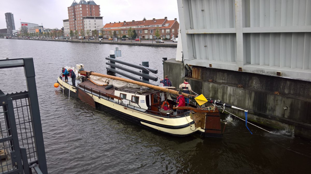 Strontrace. De Nijverheid is Haarlem gepasseerd.