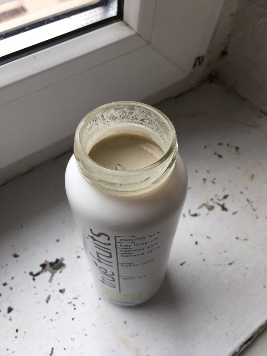 @REWE_Supermarkt I just bought a overpriced <a href="/truefruits/">true fruits</a> smoothie from your store and it's basically just hardened mold. #disgusted