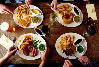 londonbridgeinn's tweet photo. Tuesday is about the Great Northern Pie, enjoy 2-4-1 on our selection of pies #Steak #Cheese #Huntsmans #steakkidney https://t.co/s6tlCaB23z https://t.co/yTITpaQ93h