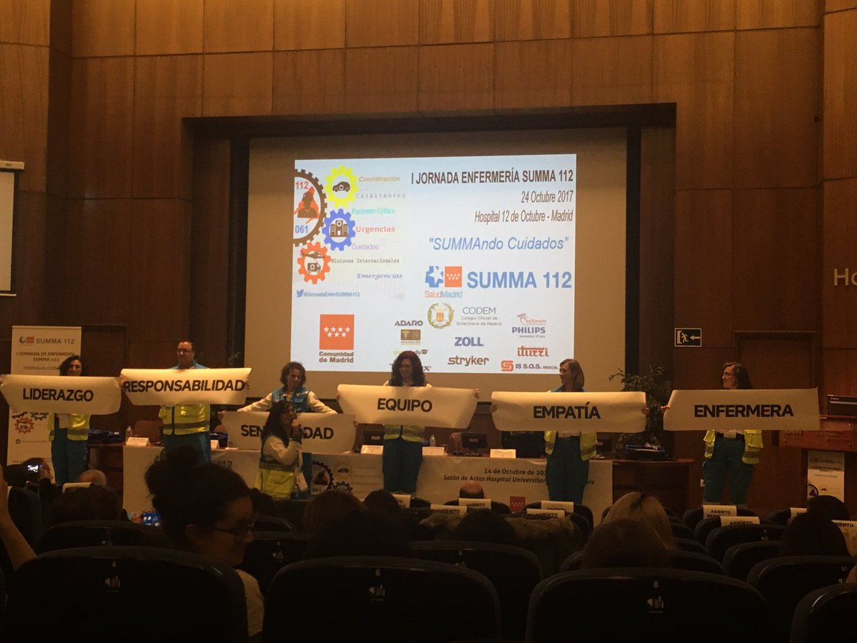 Ccalledo's tweet photo. Esto es ser Enfemera! #IJornadaEnferSUMMA112 https://t.co/98h8OP398x