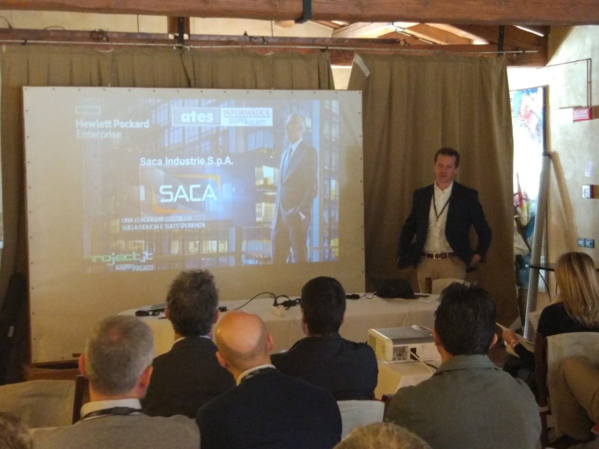 roberto_uboldi's tweet photo. #simplivitytour tocca ora a Gianluca Giacchetta di @PrjCommunity che espone un caso concreto in cui SimpliVity è in uso.
@HPE_IT https://t.co/tuXrxfQdGc