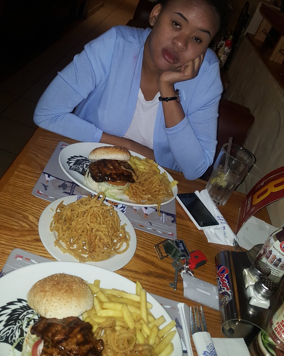 Les_Dj_'s tweet photo. When i say, honeyBubukie, let me take a pic before dinner, #ZahBaeLes with @ZahLebs https://t.co/kanaqaoQec