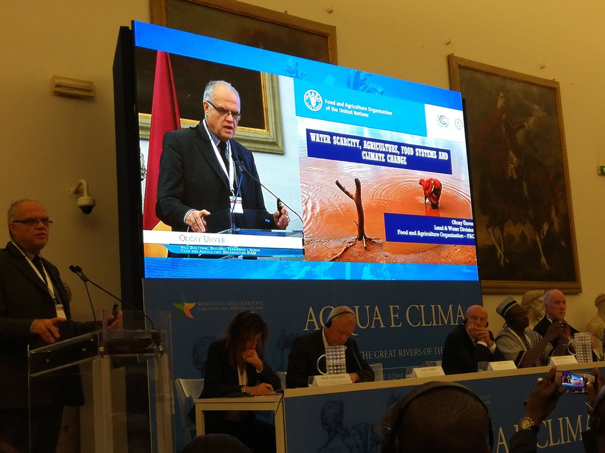 gNellerba's tweet photo. @FAOclimate - clima acqua agricoltura, lo scenario non è dei migliori, bisogna spingere sugli #SDGs https://t.co/NTl6L1hntc