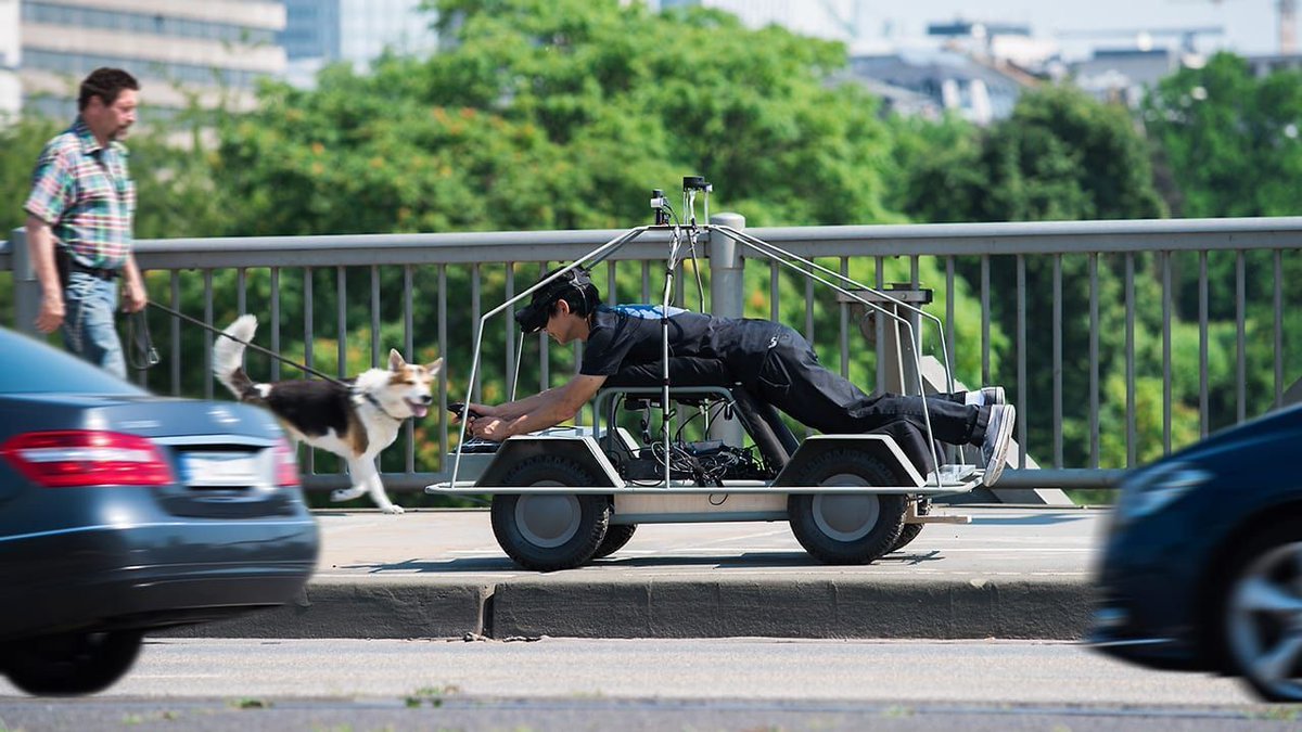 What it’s like to see the world as a self-driving car buff.ly/2yCONyX