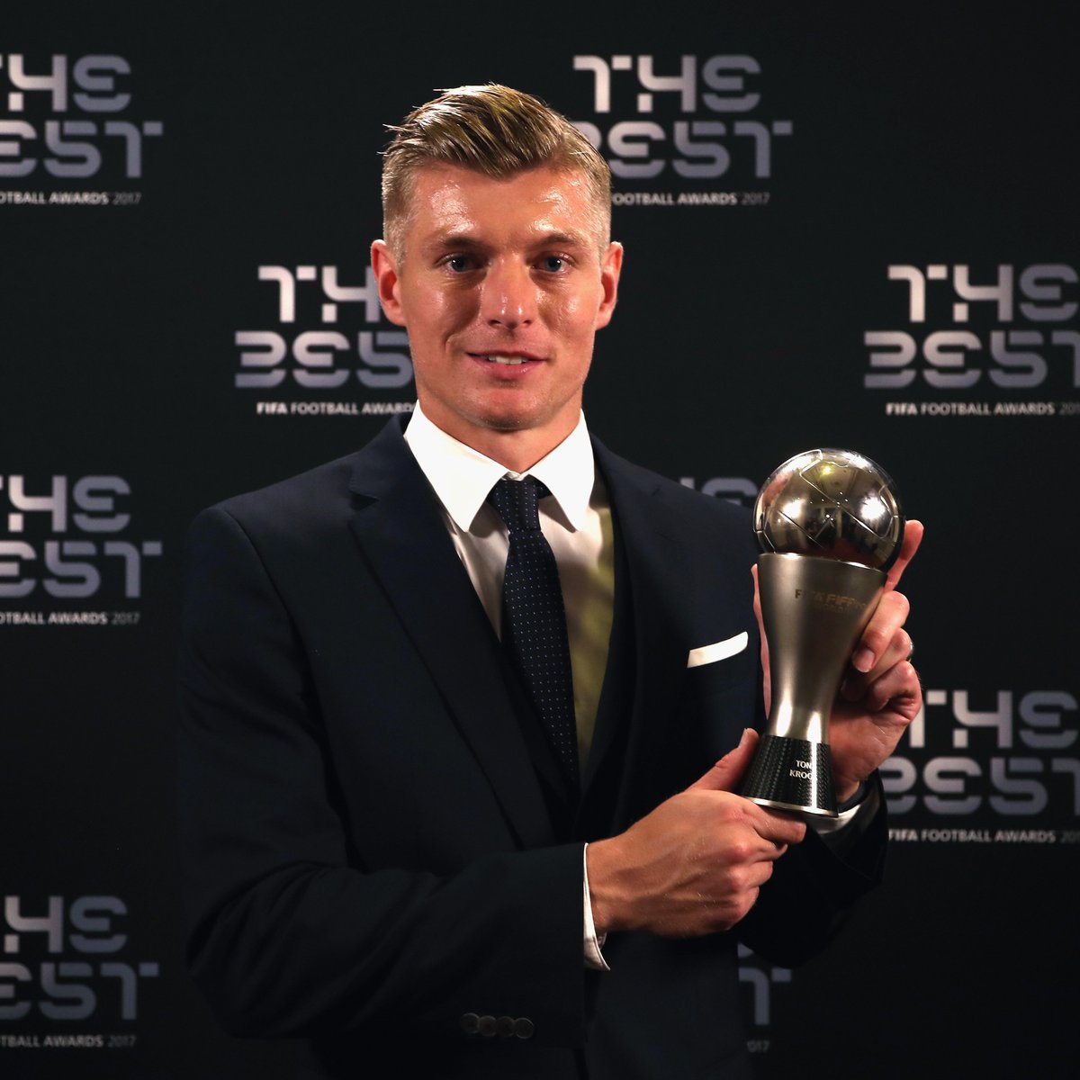 🏆 2017年FIFA FIFPro ワールドベスト11
🇩🇪 MF <a href="/ToniKroos/">Toni Kroos</a>
#TheBest #トニ・クロース