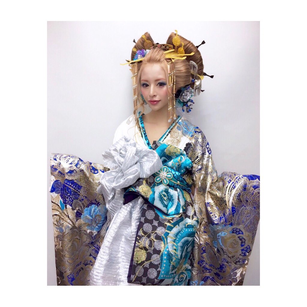 本日はclub門のりょうさんがbirthdayイベントに着て頂いたTAKAZENの
