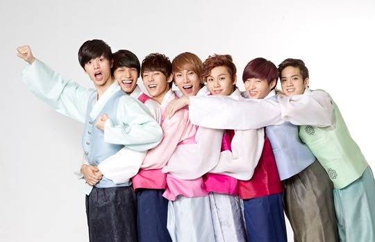 cricridoll's tweet photo. 来年は、また韓服も着てほしいなぁ~~~♡ 
 #BTOB_ASC #비투비 #BTOB #그리워하다 https://t.co/araXxj1mGX