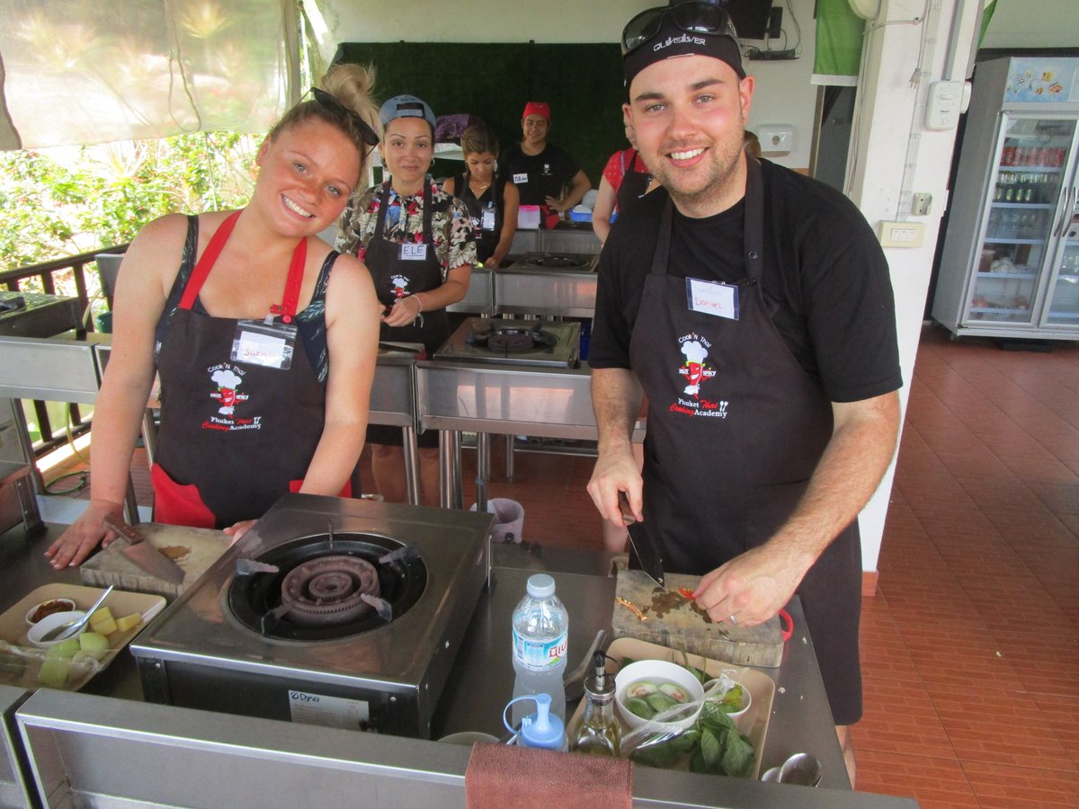 Thai_Food_Chef's tweet photo. Buy the fresh ingredients then learn to make delicious Thai Cuisine @Thai_Food_Chef  #foodie #organic #cooking #Thailand #PhuketThaiCooking https://t.co/AUfxIyrIrs