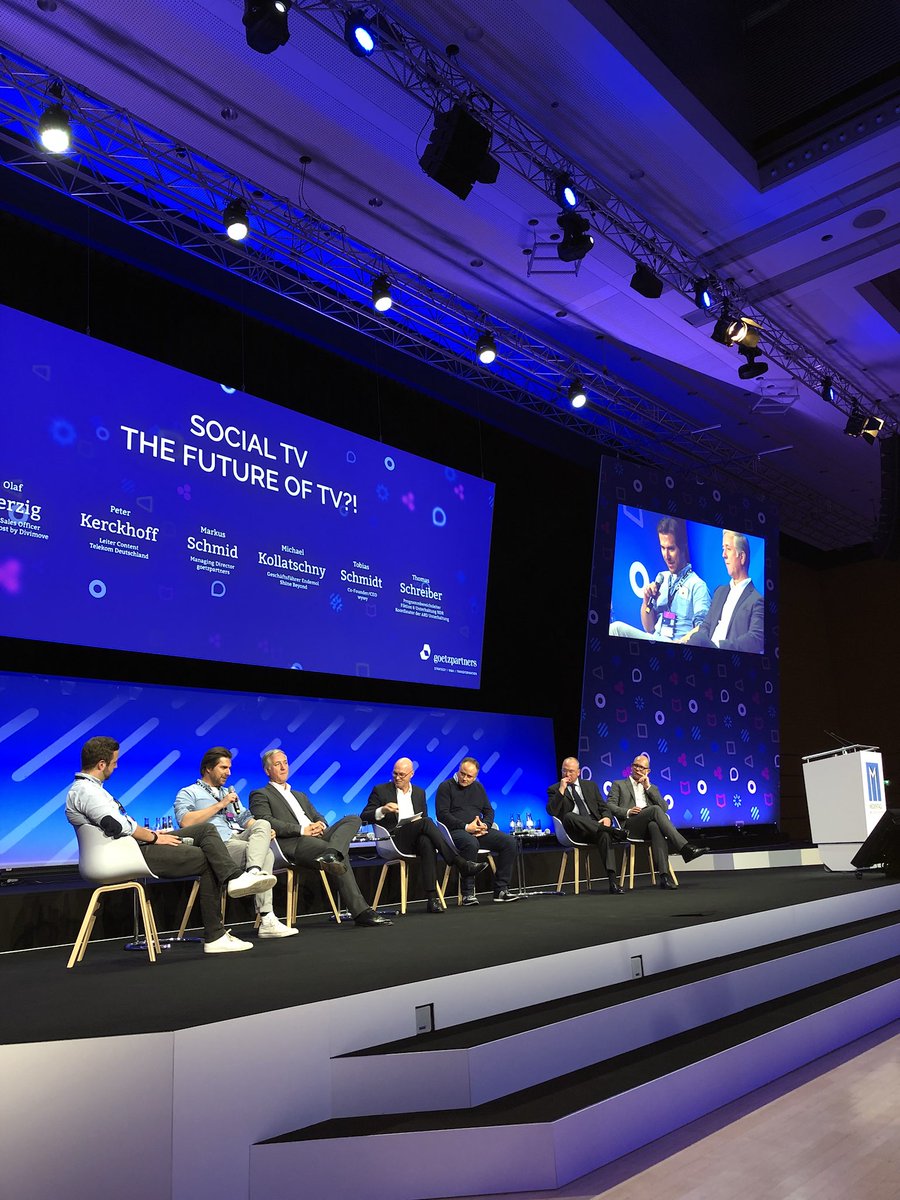 EndemolbeyondDE's tweet photo. @michaelk zum Thema Social TV - The future of TV? #mtm17 https://t.co/HV1b2bOT0r