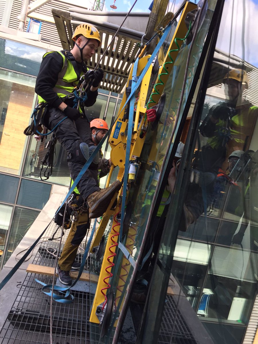 GGabseil's tweet photo. We have recently conducted an inspection of a Defective High Level Glazing Unit for a client in Central London https://t.co/suGnUUZ7OK https://t.co/rzoxDxaPqp