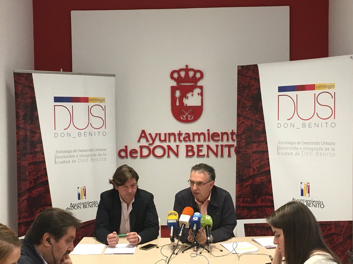 InnodeSL's tweet photo. Rueda de prensa de @J_L_Quintana para presentar la #EstrategiaDUSIDonBenito #DonBenito #EDUSI #desarrollourbano #innodeconsultoria #innode https://t.co/R4G5zJlZ9q