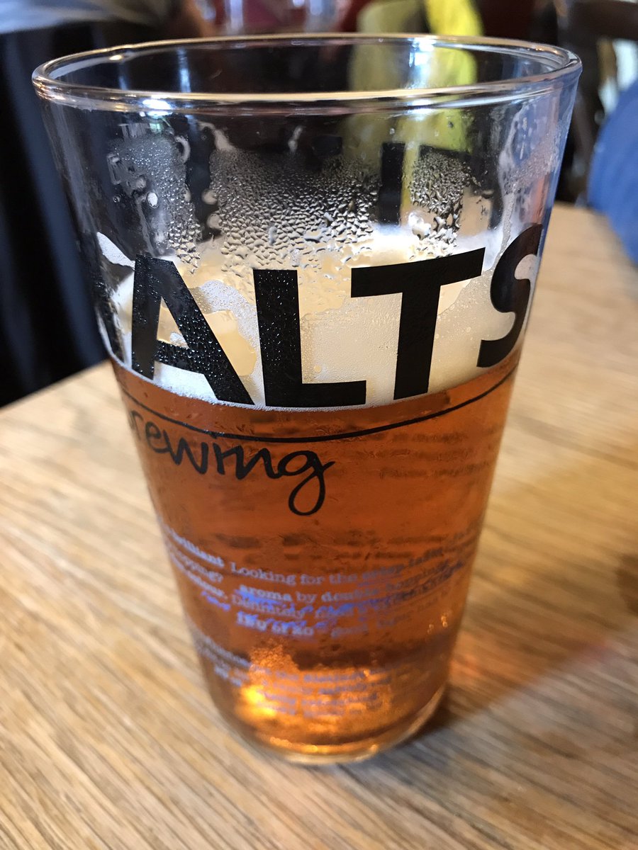 Enjoying a cracking pint of <a href="/Maltsmiths/">Maltsmiths</a> IPA at <a href="/TheBuddleInn/">The Buddle Inn</a>. #WightWalkers