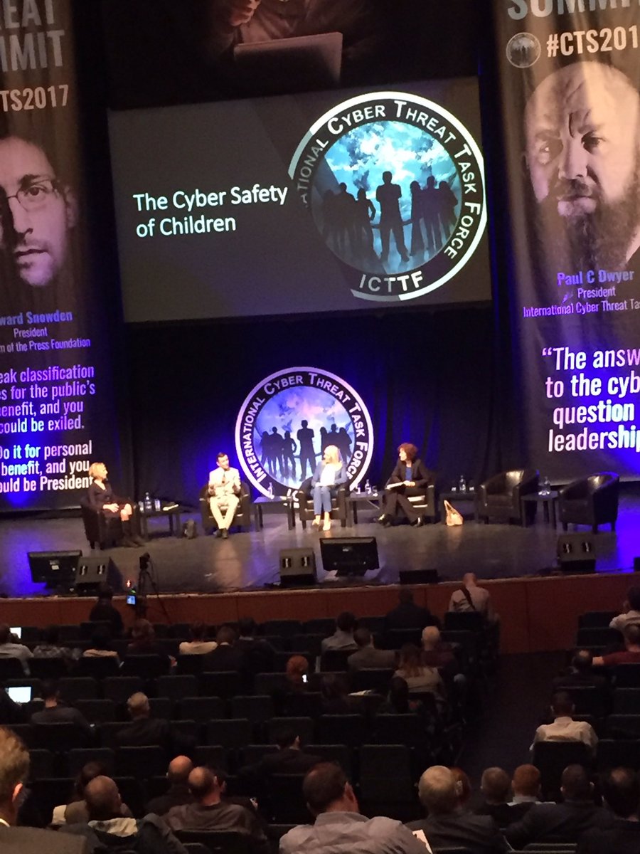 Daniellekit36's tweet photo. Such an important topic discussed by Geoffrey Shanon, Caroline O' Sullivan and Karen Hand #CTS2017 #DCU #ICTTF https://t.co/mysmLi5muv