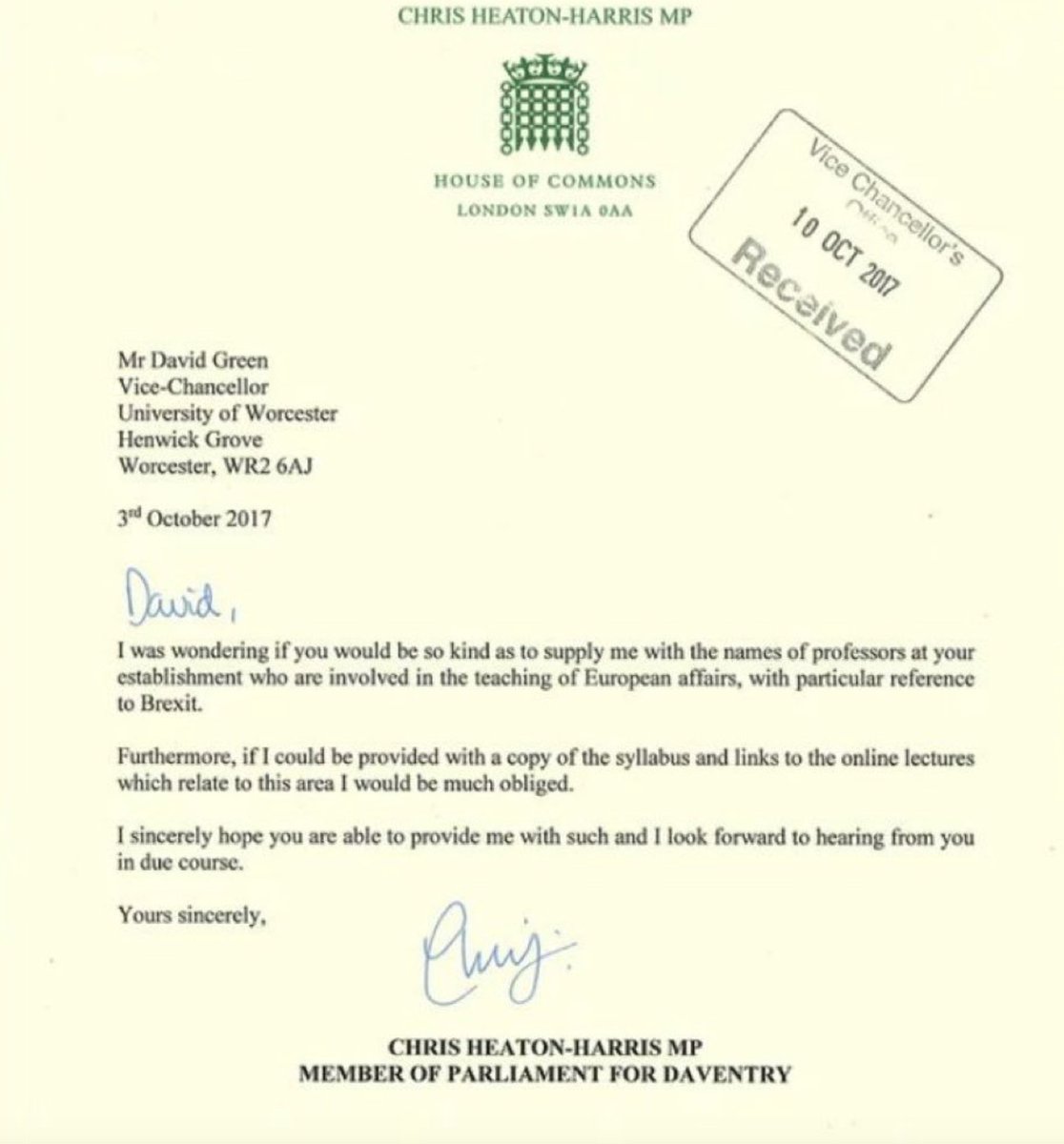 AlexTaylorNews's tweet photo. Glauque et sinistre - la lettre envoyée par le gouvernement aux universités britanniques ..... https://t.co/n2RNrn7zba