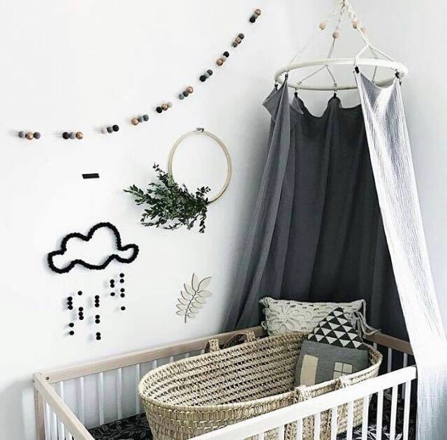 Who wouldn't like to sleep in that kind of nursery?😉 sausage.and.missus #wearemokee #nursery #nurseryinspiration #babynursery #design