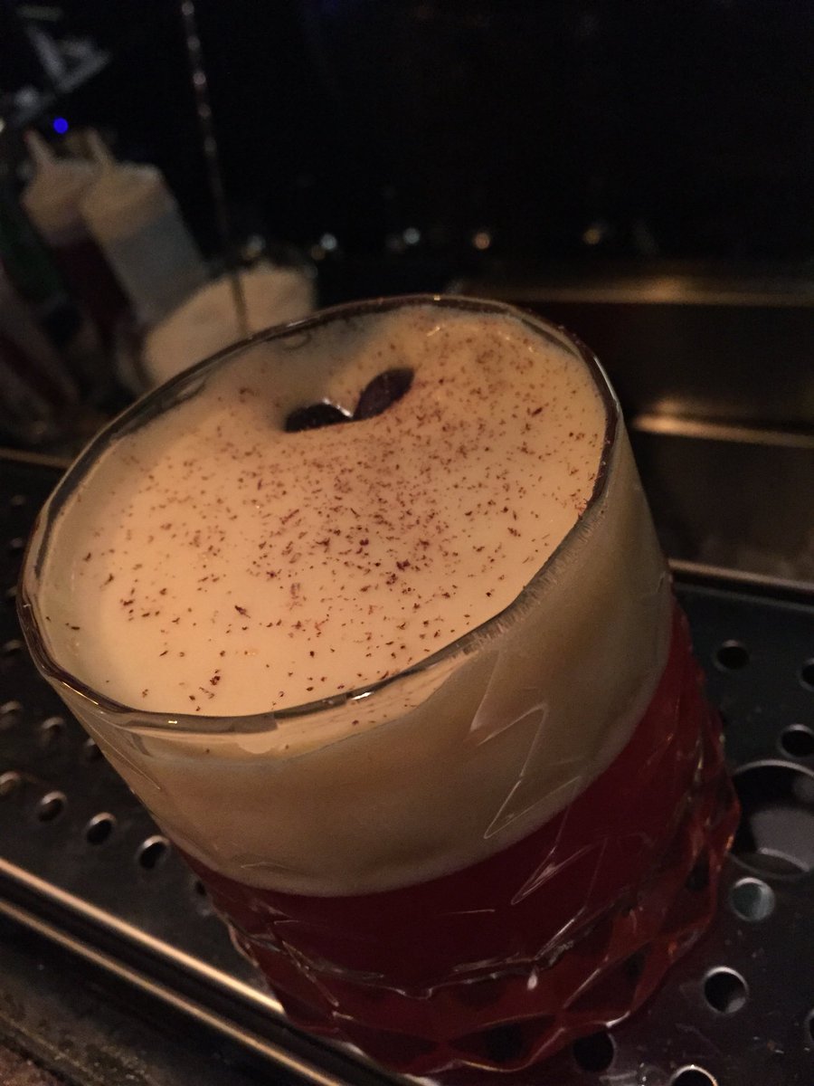 RLmilano's tweet photo. #rebelmilano #mixologist #mixology #viadonatello #Milano #70years @GreyGoose https://t.co/hlbiAi1dFL