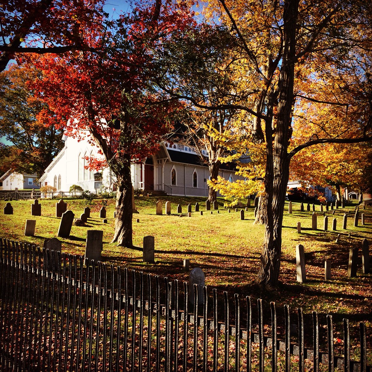 DigbyTourism's tweet photo. #Historic #TrinityAnglicanChurch framed in #fallcolours #Digby #DigbyArea #VisitNovaScotia https://t.co/IbYhRmcZSR