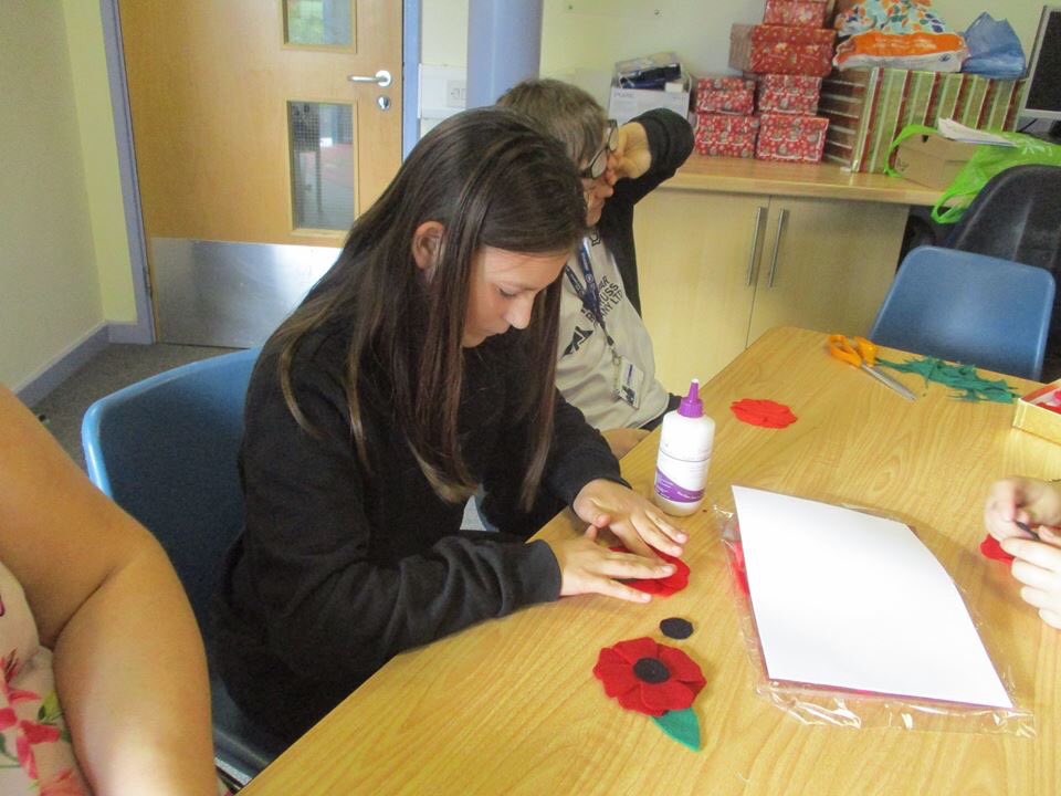 NTDFYPP's tweet photo. @NTDFYPP A great morning making felt poppies to start off the October half term activities.@NTDForum  #Remembrance https://t.co/66c5cZiutC