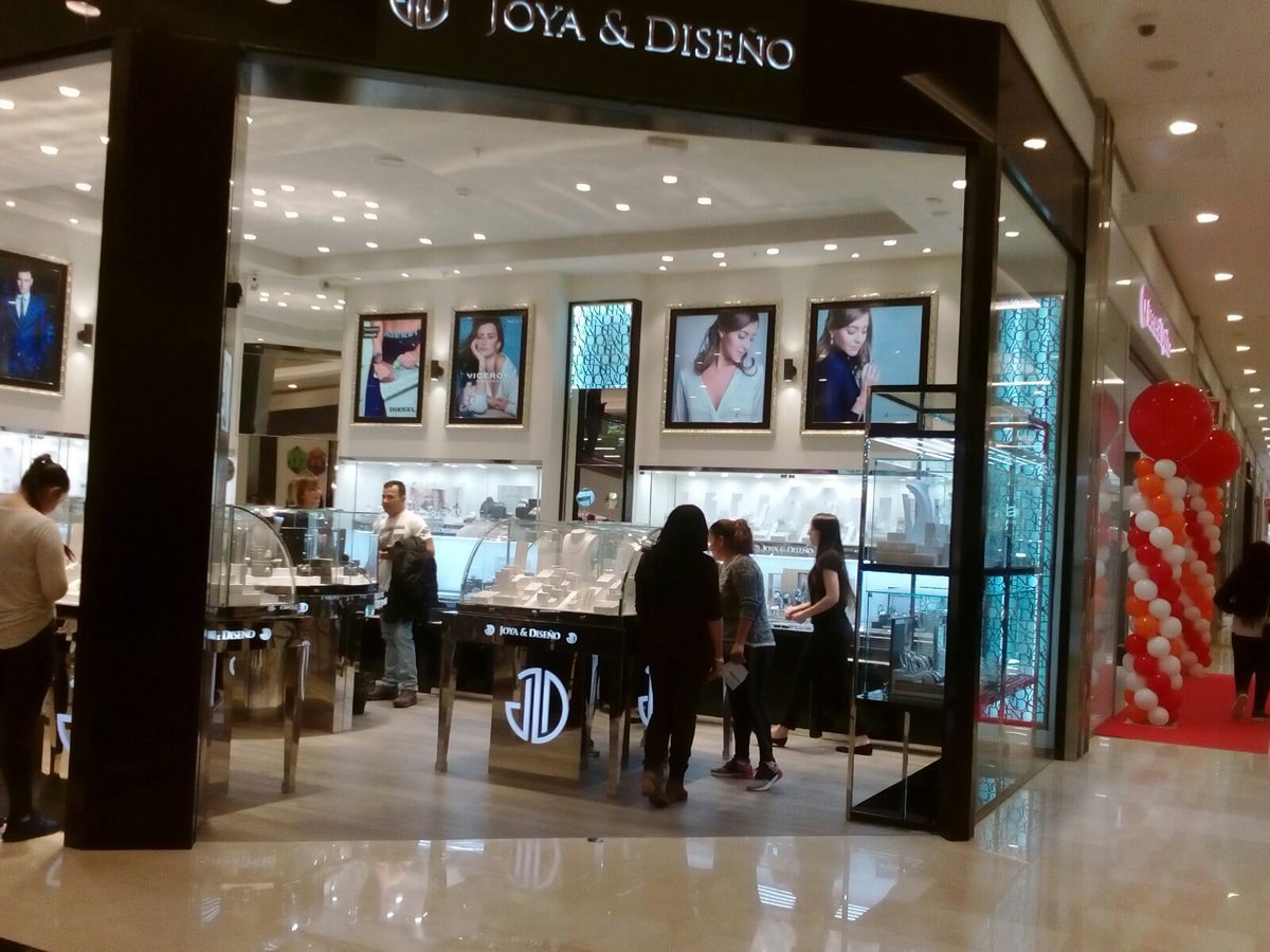 JoyaDiseno's tweet photo. ¡Ya estamos en @plazario_2! Tus #joyas de la mejor calidad, al mejor precio aquí ¿aún no nos conoces? ¡te esperamos!
#Miralodeotramanera https://t.co/DZ1PUnmtaP