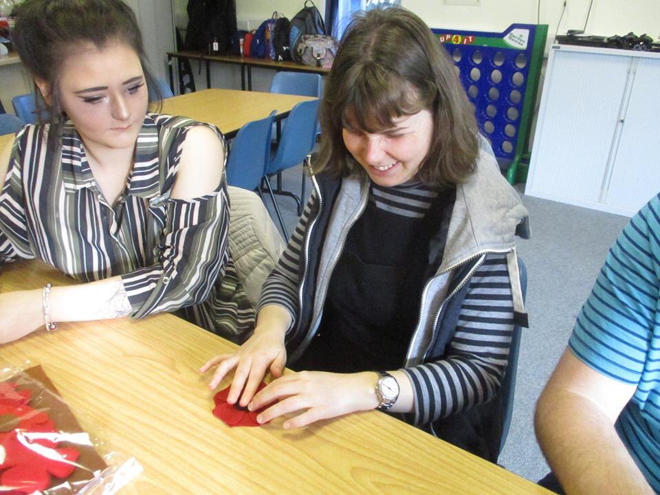 NTDFYPP's tweet photo. @NTDFYPP A great morning making felt poppies to start off the October half term activities.@NTDForum  #Remembrance https://t.co/66c5cZiutC