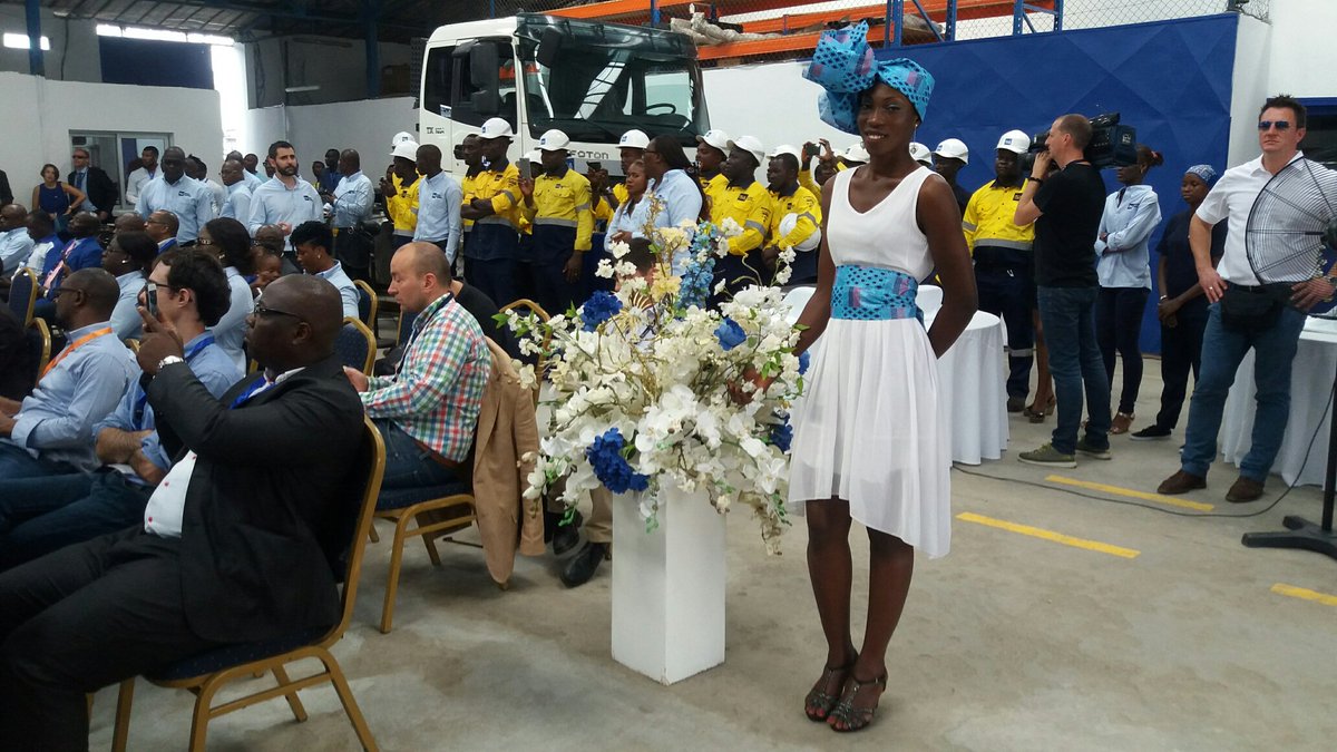 Awex_Afrique's tweet photo. @AWEX_Belgium @PDELCOMMINETTE Inauguration des locaux de la société Génial, BIA Overseas #AWEX2017 #BEmissionCIV https://t.co/WlMrWvlEpp