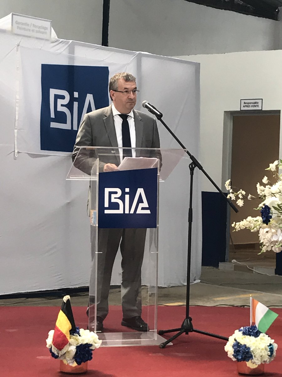 Awex_Afrique's tweet photo. @AWEX_Belgium @PDELCOMMINETTE Inauguration des locaux de la société Génial, BIA Overseas #AWEX2017 #BEmissionCIV https://t.co/WlMrWvlEpp