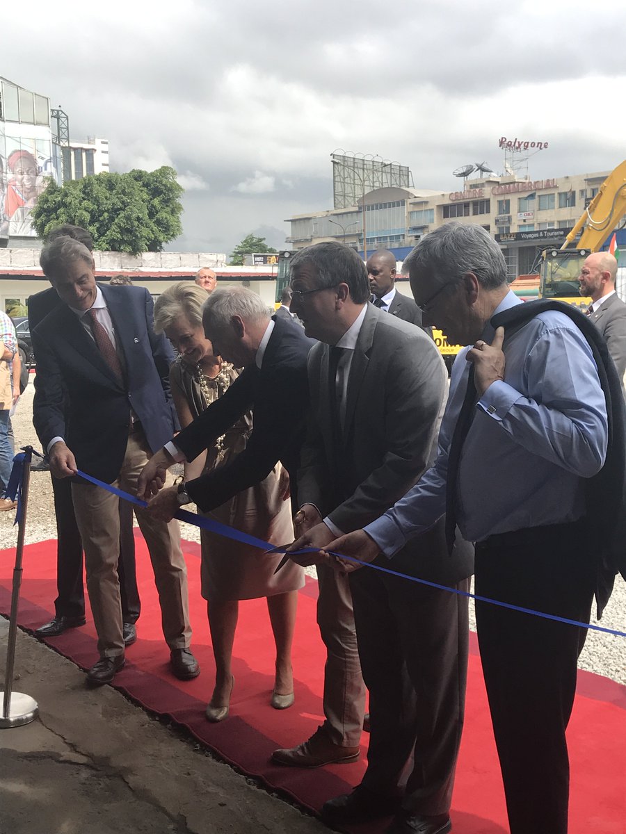 Awex_Afrique's tweet photo. @AWEX_Belgium @PDELCOMMINETTE Inauguration des locaux de la société Génial, BIA Overseas #AWEX2017 #BEmissionCIV https://t.co/WlMrWvlEpp
