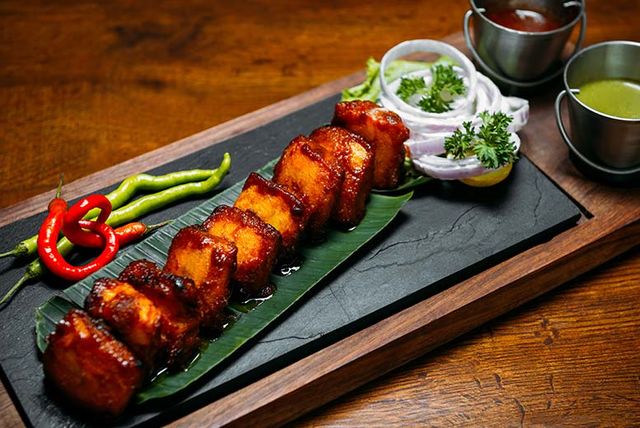 8-Course Tasting Menu For 2 &amp; Bottle Of Wine @ Rickshaw, Brick Lane, £24 instead of £63.80 -  save 62% tidd.ly/6fc5a84b