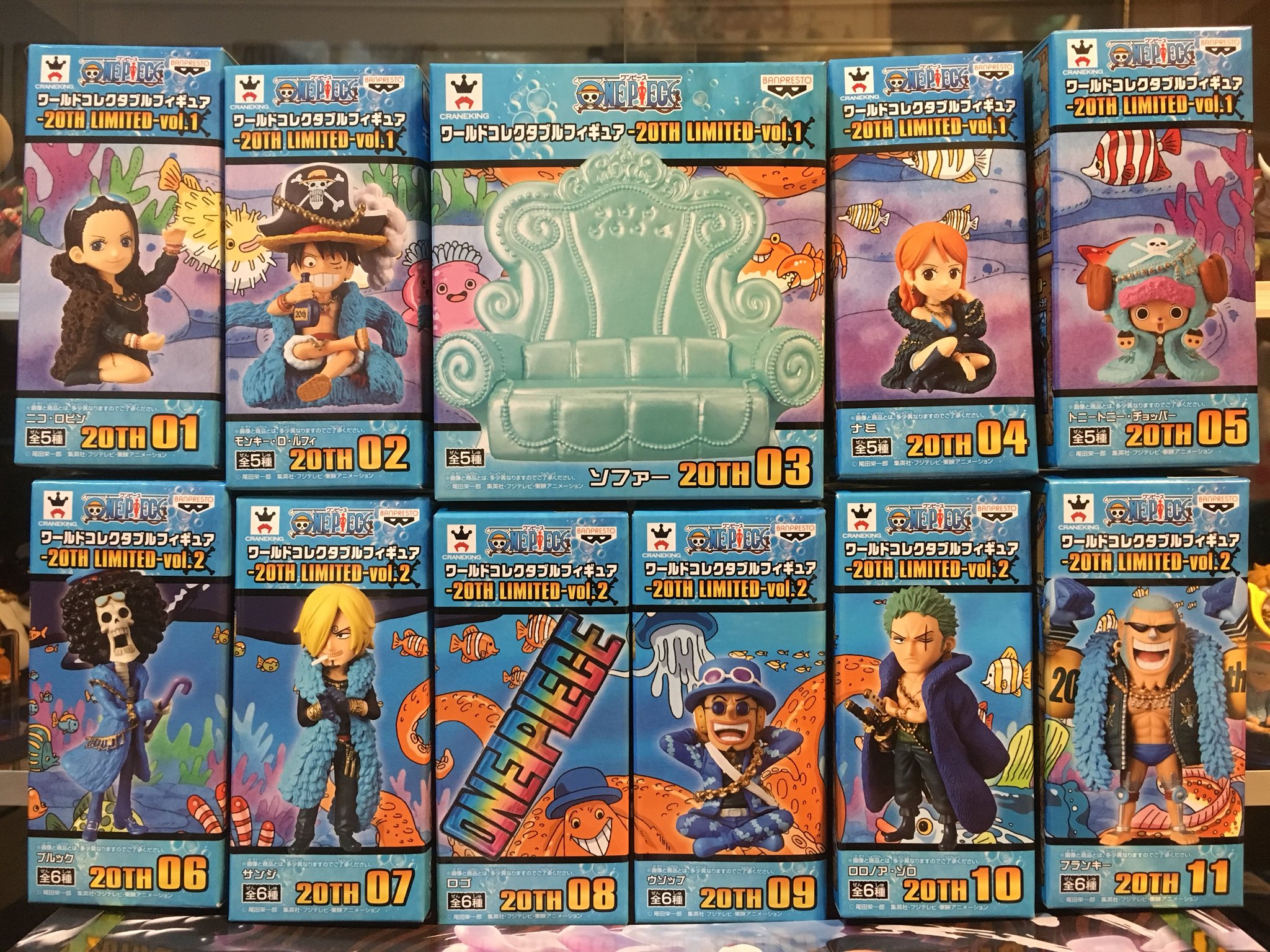 ジャングル One Piece ワールドコレクタブルフィギュア th Limited やっと周年バージョンの麦わらの一味が揃ったよ One Piece ロゴの飾り方考えよ Onepiece Wcf ワーコレ th ワンピースフィギュアを投稿しよう T Co