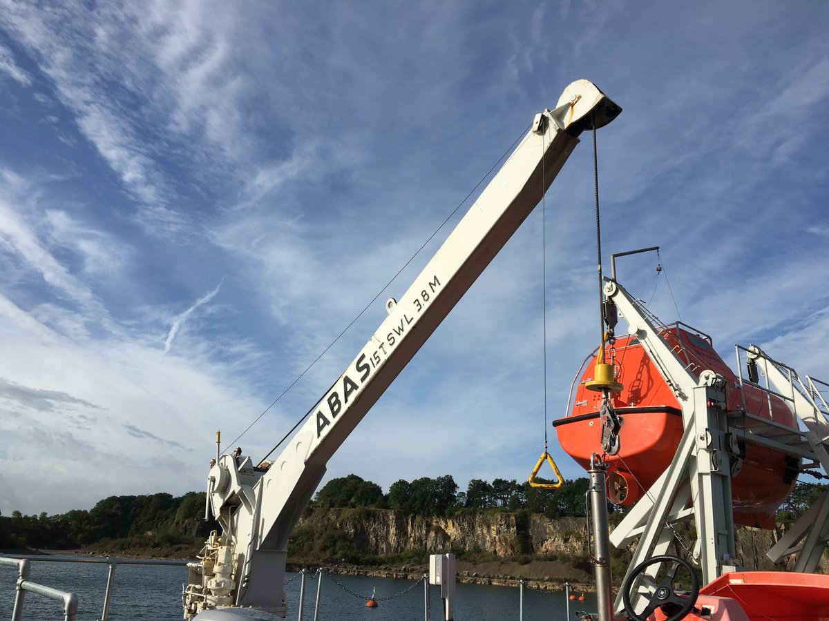 SWMaritime's tweet image. Next course 13th - 17th of November for £630

#SWMA

southwestmaritimeacademy.com/courses/profic…